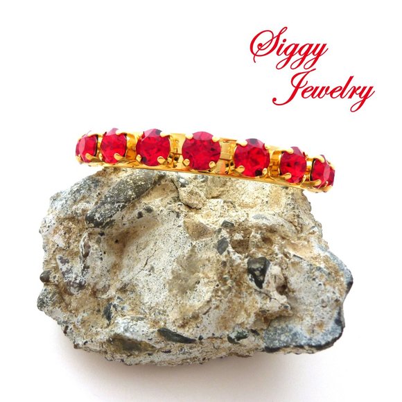 Light Siam Red Cuff Bangle Bracelet made with Genuine Austrian Crystals in 8mm - Picture 3 of 5